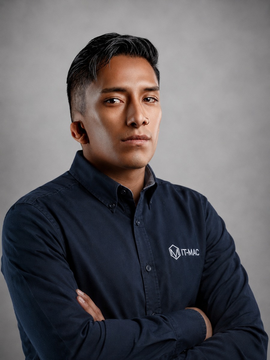 Eduardo, Líder de Desarrollo en IT-MAC